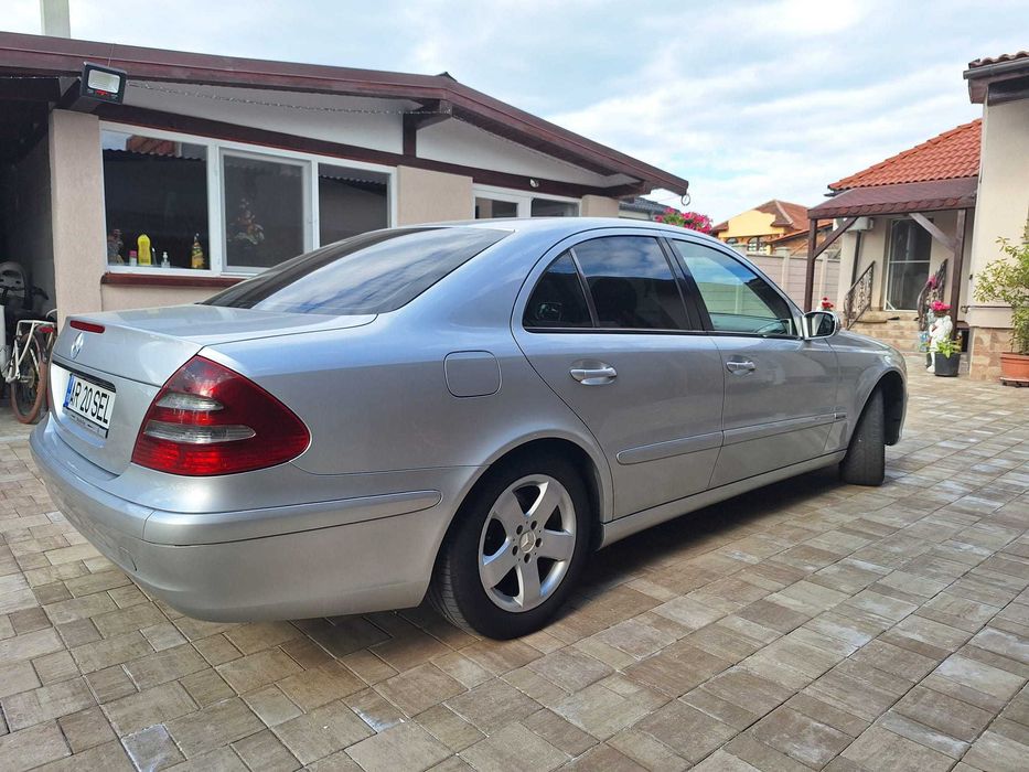 Mercedes E-Class Classic 2.2 CDi 2004