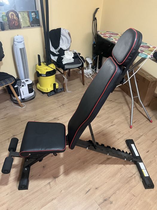 Vand bench press cu tot cu gantere si multe alte accesorii!