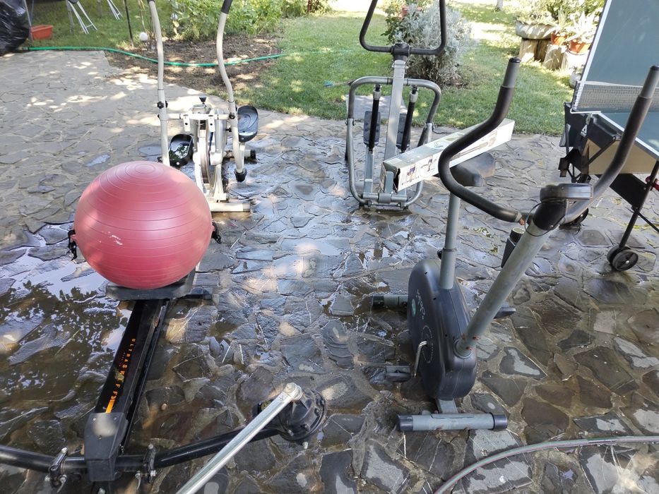 Aparatura fitness+masă ping pong