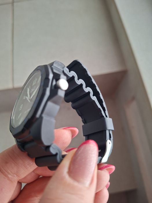 Чисто нов часовник