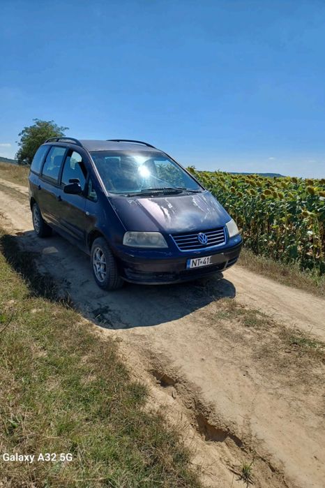 Vând Volkswagen Sharan 1.9 TDI 2001