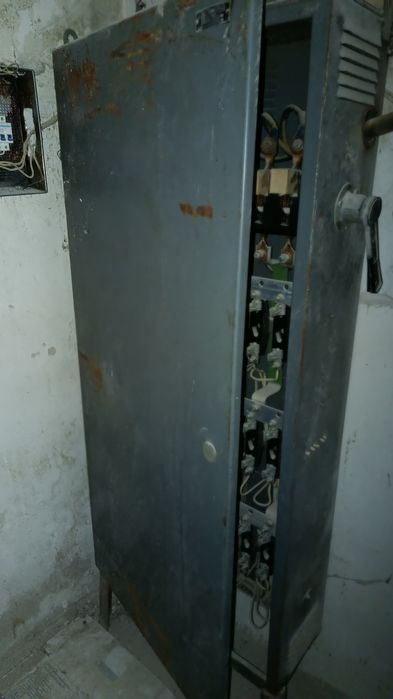 Высоковольтный шит