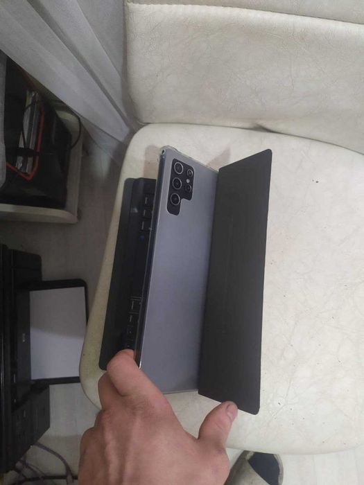 Продам планшет с клавиатурой