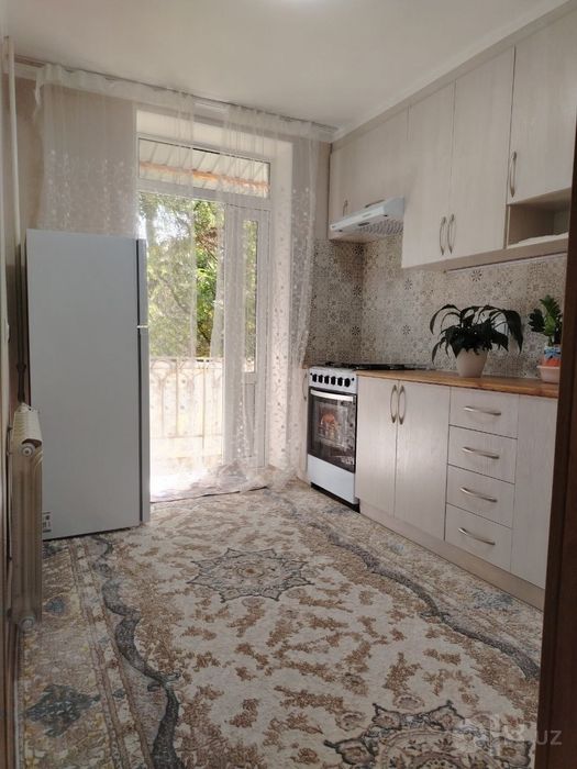 Срочно продаю 1ком квартиру. Мирзо-Улугбекский район. С хорошим ремонт