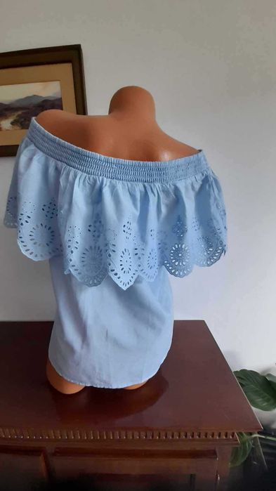 Bluza dama din panza brodata „ Reserved” marimea 40