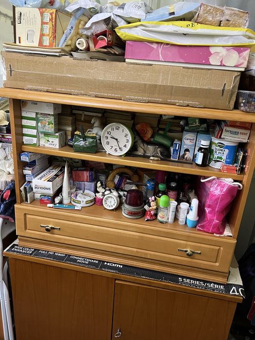 Vanzare dulap si etajera