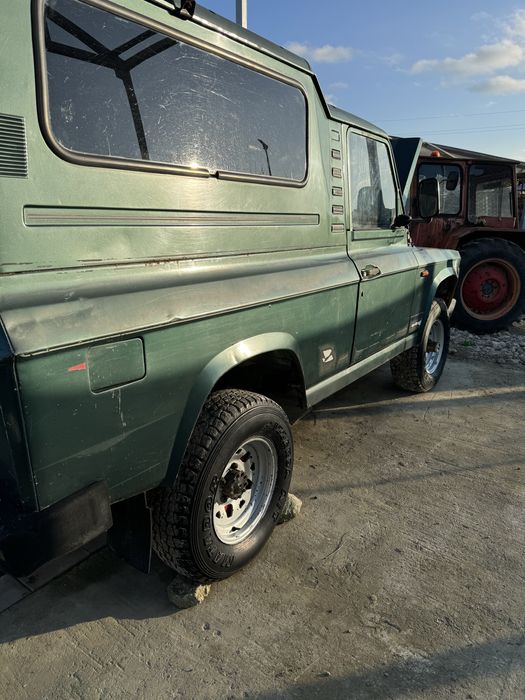 ARO 243 motor Peugeout