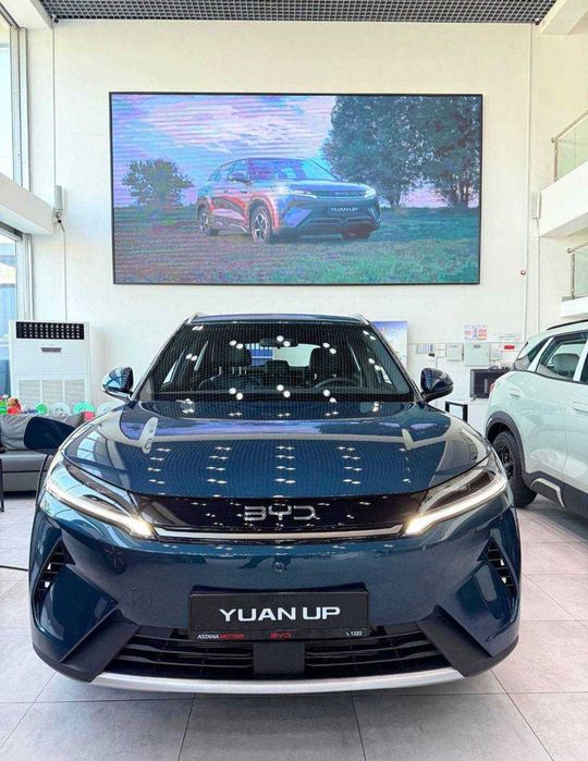 BYD Yuan up Electr va gibrit
