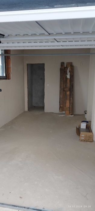 Дава се под наем Гараж / Паркомясто в Плевен, 9-ти квартал - 22 кв.м за 81.6 € - Снимка #3