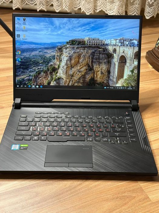 Топовый игровой ноутбук Asus ROG Strix intel Core i7 16/512 GTX 1660Ti