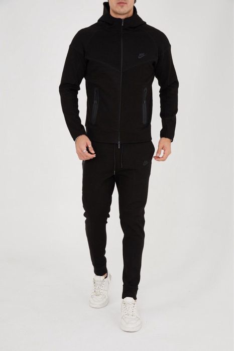 Trening Nike Tech Fleece, Model NOU 2024 - Calitate Premium Pitesti ...