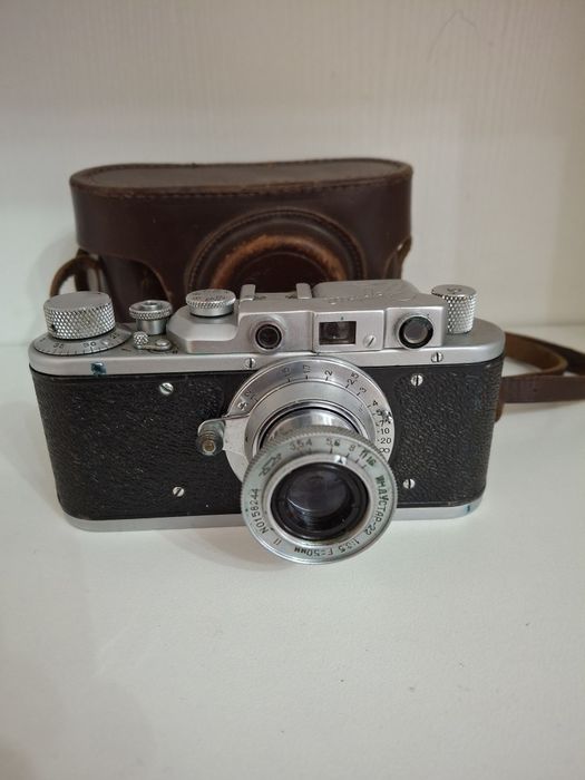 Фотоаппарат  зоркиий-1 1953год