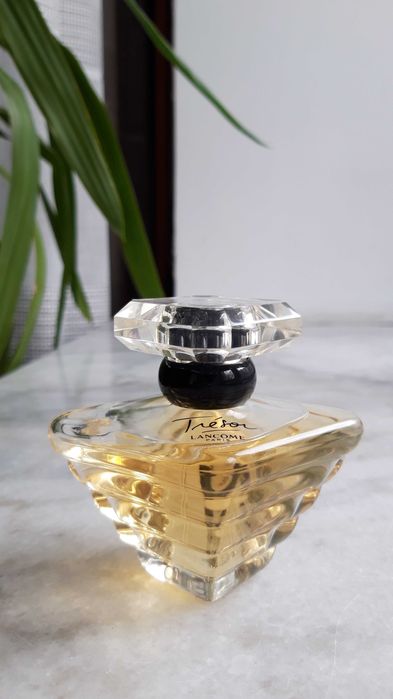 Парфюм Tresor Lancome