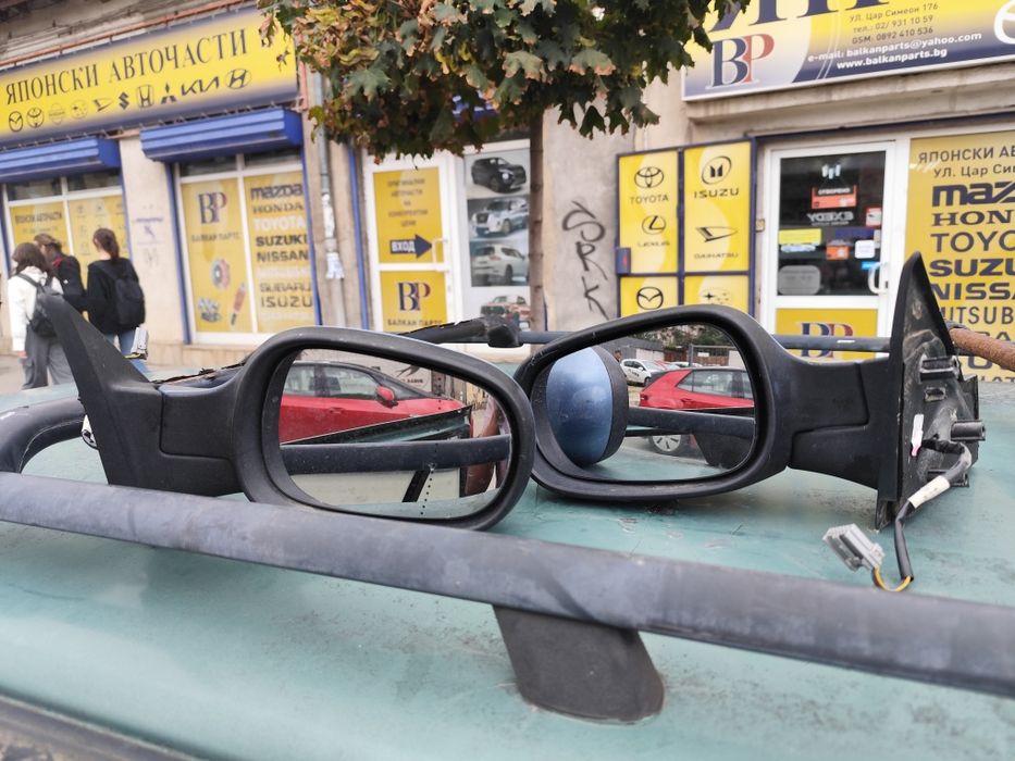 Огледала за Nissan Micra k12 от 2003 нагоре електрисити се