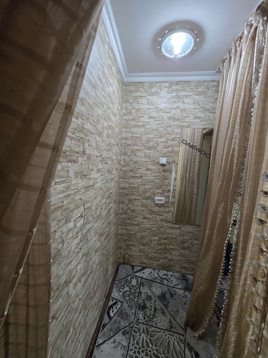 Zudlik bilan frunze massifda 2xonali kvartira ijaraga beriladi