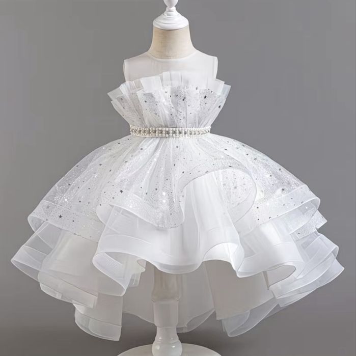 Продам  белые нарядные платья на девочек