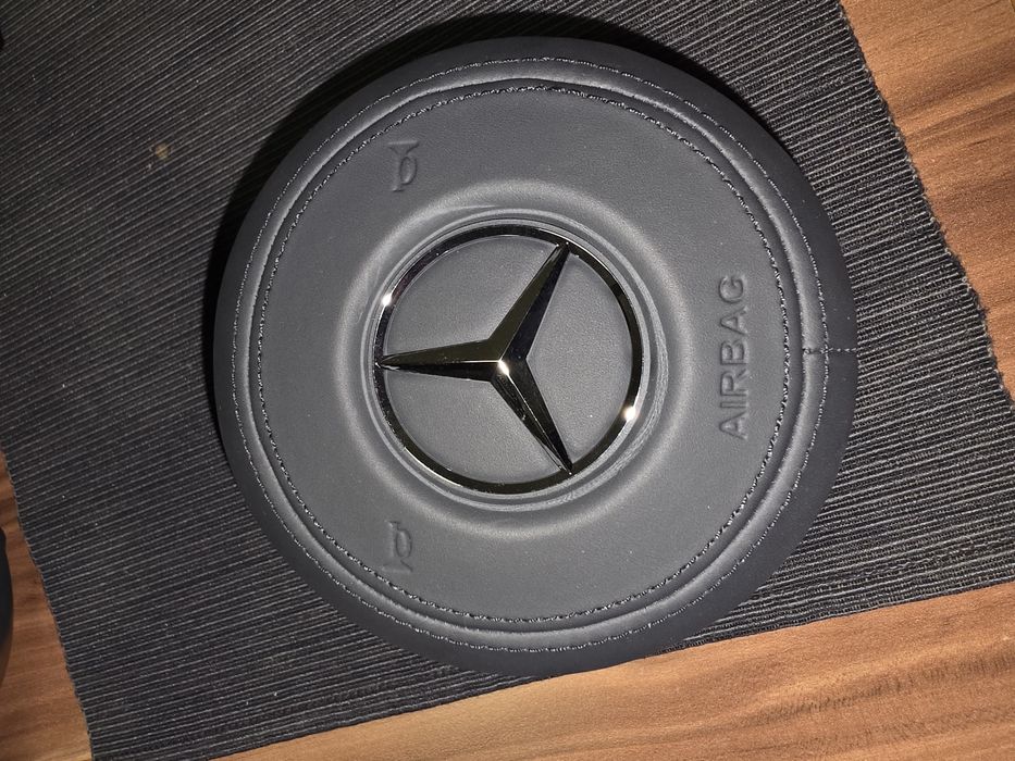 Оригинален AMG волан КАРБОН W213W205W222W167C167X167X290C190W464C217