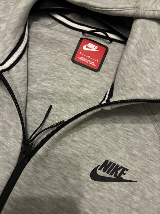 Nike tech fleece M grey оригинално мъжко горнище, суитшърт