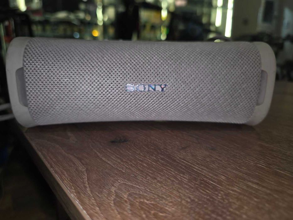 Оригинална безжична тонколона Sony (ULT FIELD серия) – Сива/Бяла, Bluetooth