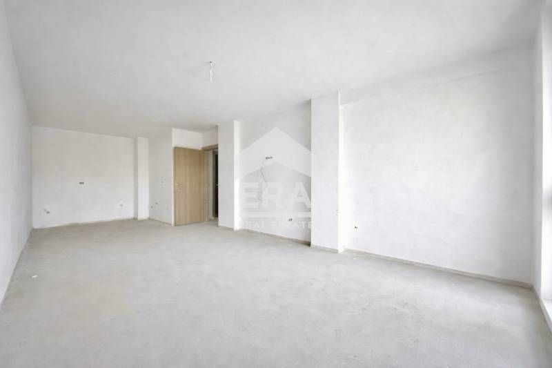 Продава се Двустаен апартамент в София, Студентски град - 81 кв.м за 1288 €/кв.м - Снимка #2