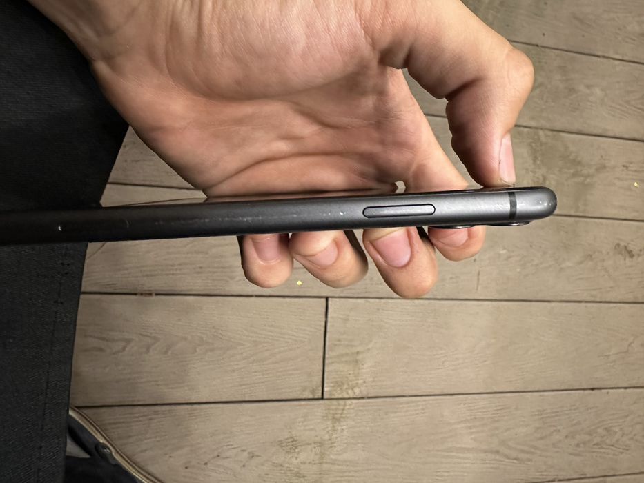Айфон 11 срочно на продажу