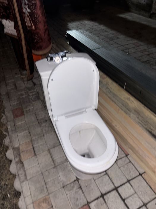 Унитаз в хорошем состоянии