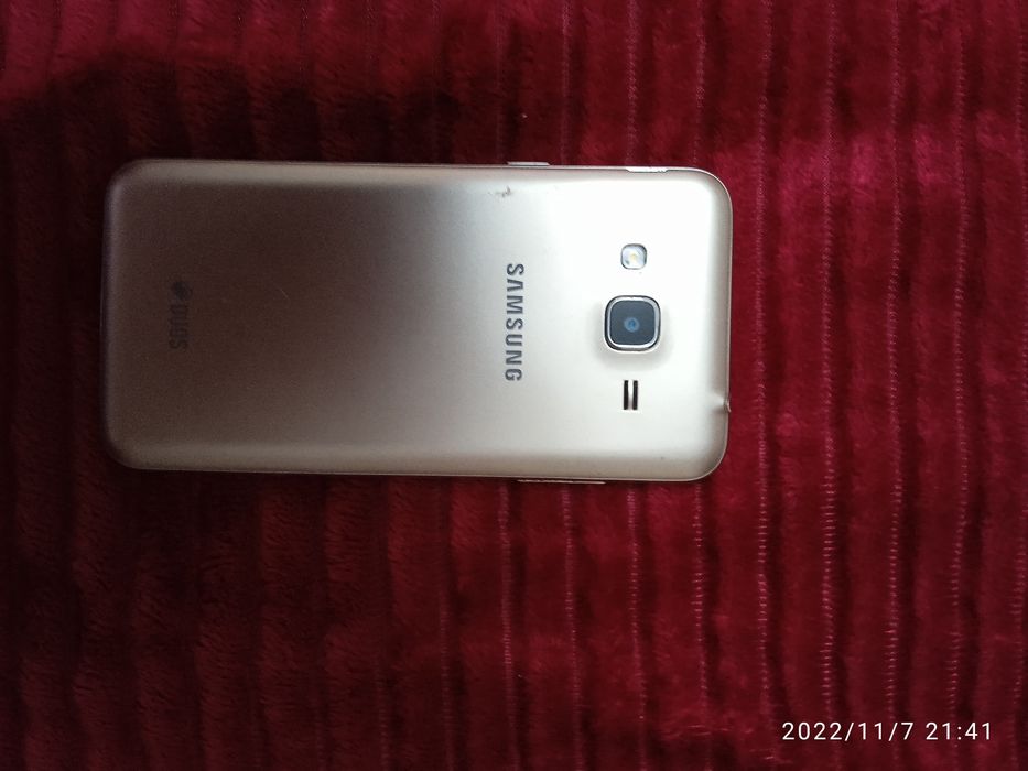 Продам телефоны самсунг