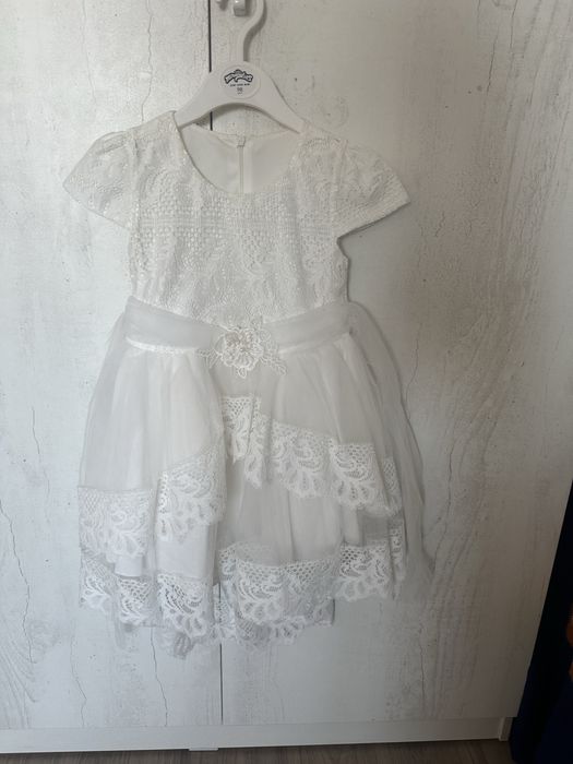 Платье 3-4 годика