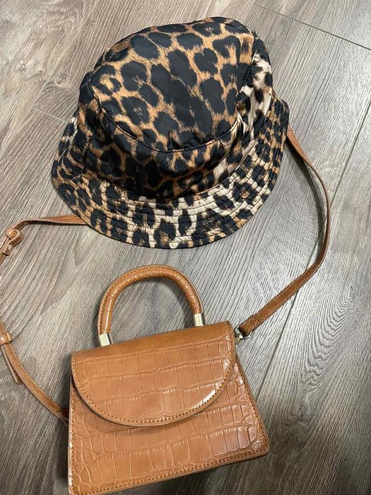 Продавам дамски чанти Burberry Zara , Mango