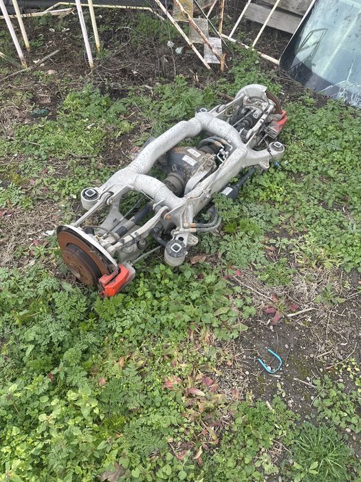 Заден мост за bmw e60/61 година на производство 2003година