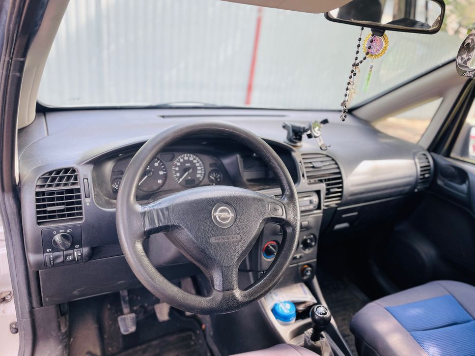 Opel Zafira de vanzare, ușor negociabil!
