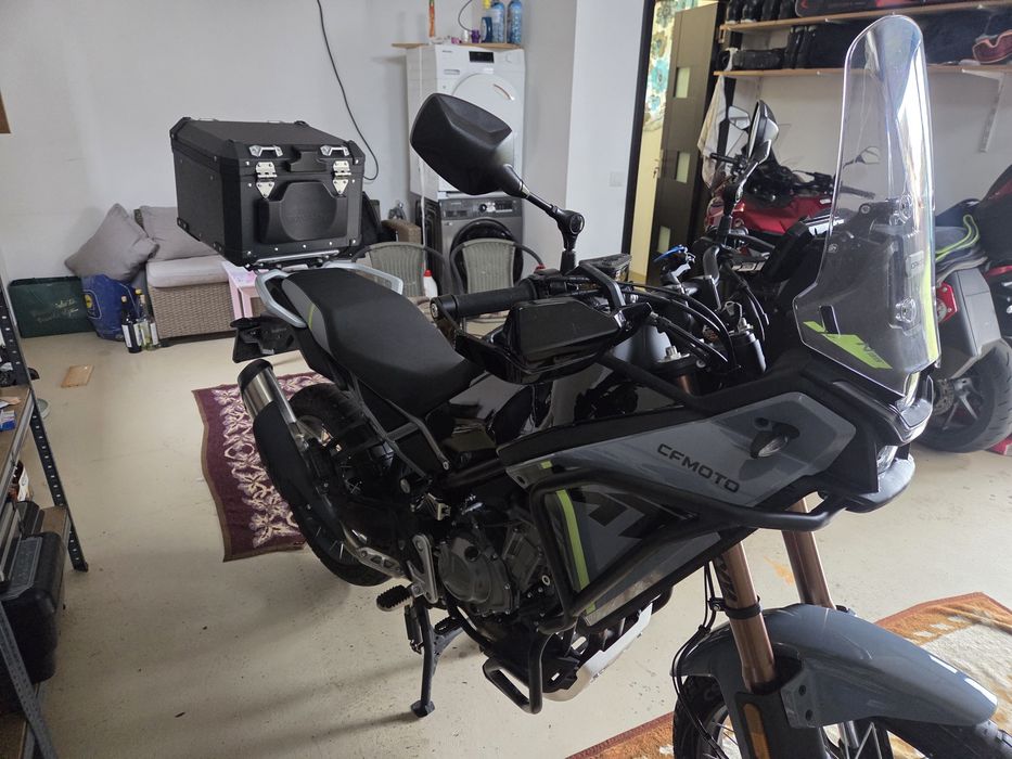 Vând CF moto 450 mt