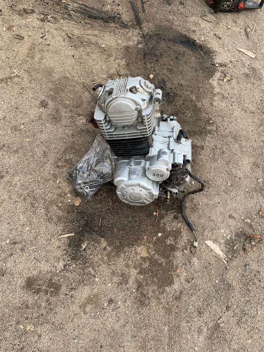 Продам двигатель 300 куб jelmaya
