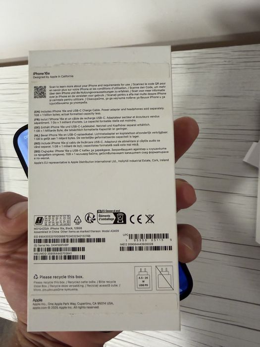 Iphone 16E Black 128 gb