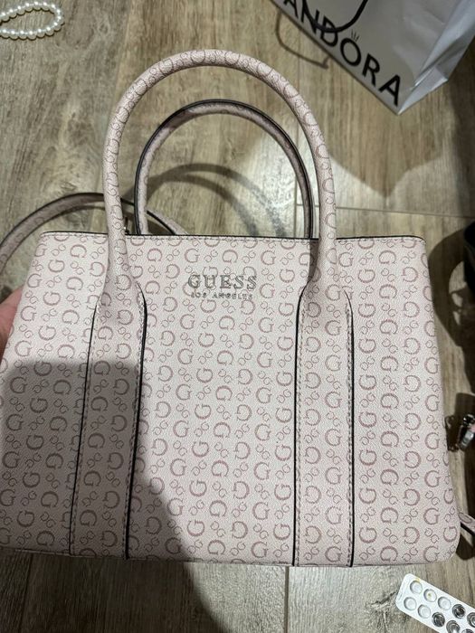 сумки GUESS, Vivienne Westwood