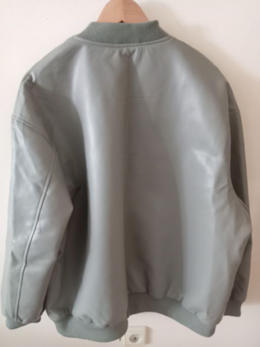 Мъжко кожено яке в размер ХL с етикет