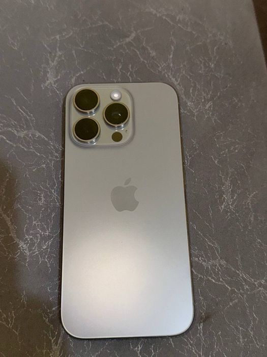 Обменяю айфон 16 про на компьютер с монитором