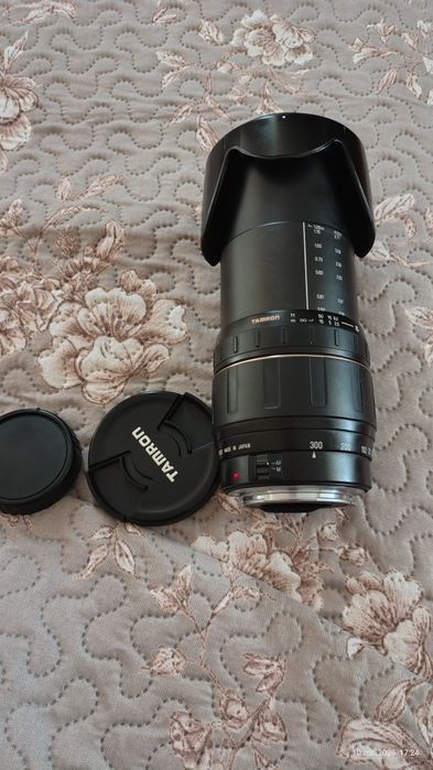 Tamron AF 28-300mm f/3.5-6.3 Aspherical LD IF Macro.
