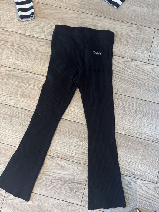 Сет комплект tommy hilfiger 8гОригинал Дрехи панталони и блуза 128 см