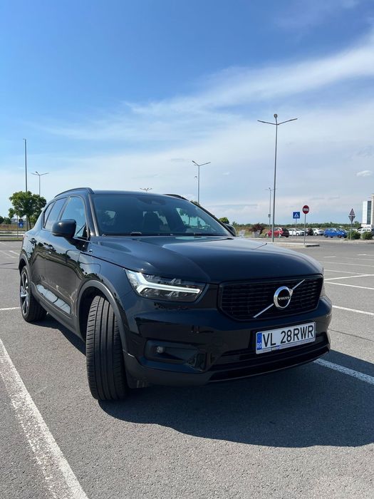 Volvo XC 40 Volvo XC-40 AWD R-Design, 247cp