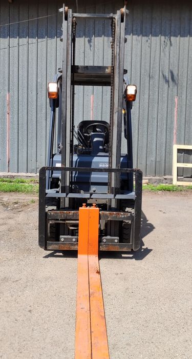 Погрузчик TOYOTA 8FG15