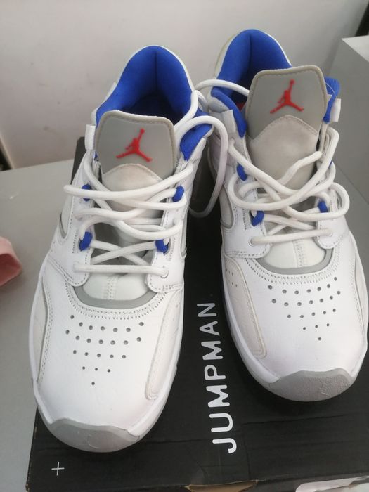 Нови маратонки WMNS JORDAN MA2