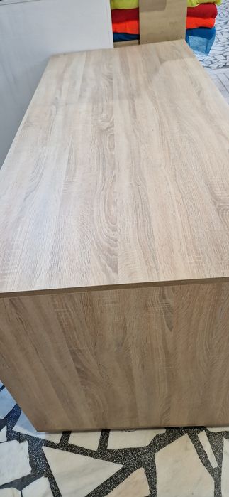 Masă de lucru / mobilier