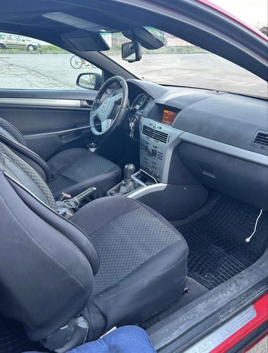 Vând Opel Astra H GTC
