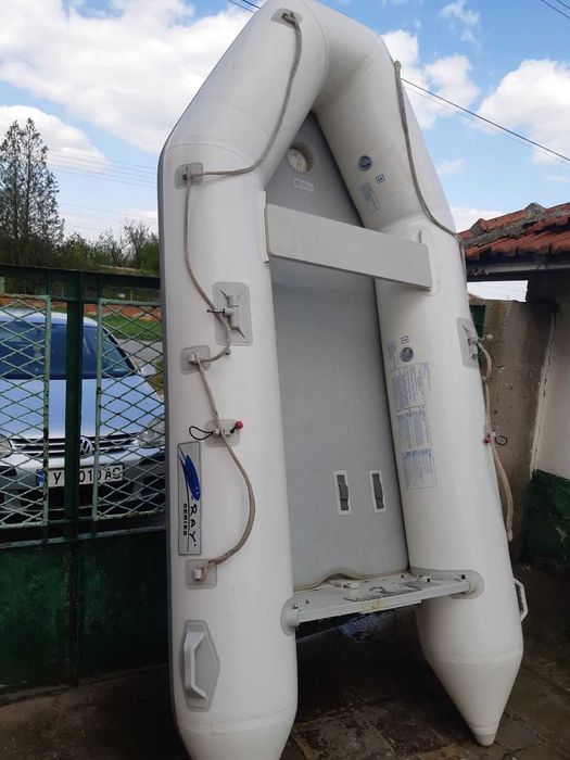 Надуваема лодка 300см