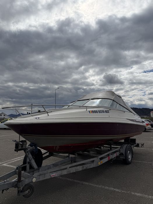 Barca Maxum 2100 ( cabinata ) / 5.7L in board