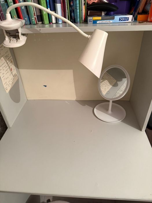 Сабақ дайындауға балаларға стол сатамын ақ тусти өзи қай жерге де сыйы