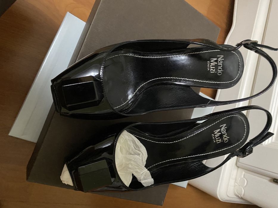 Женская обувь