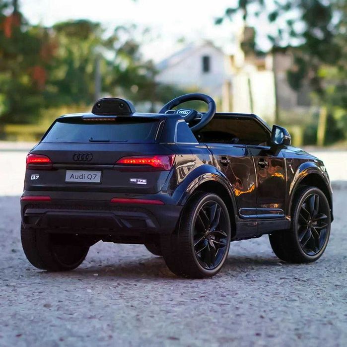 Masinuta electrica pentru copii Audi Q7 2x35W 12V 10Ah Black