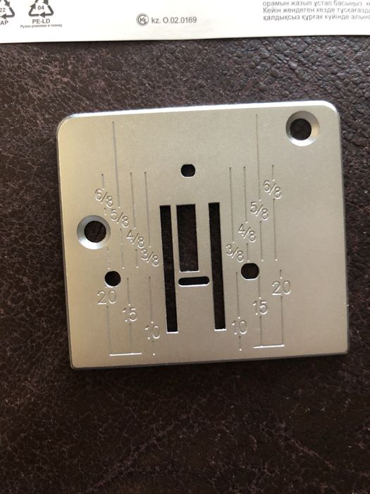 Игольная пластина для швейной машинки Джаноме